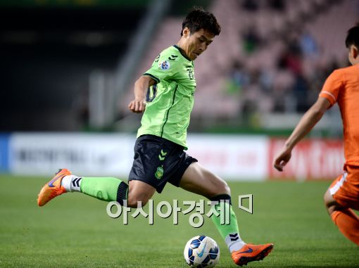 [포토]이동국, '크로스 간다'