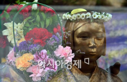 美 위안부 기림비 결의에 韓 "인권인식 확산" 日 "극도로 유감"