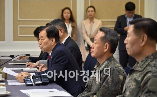 [포토]발언하는 한민구 국방장관