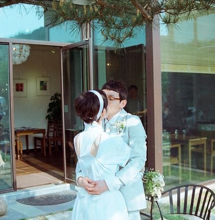 하시시박♥봉태규, '속도위반' 결혼식…'달달한 입맞춤'