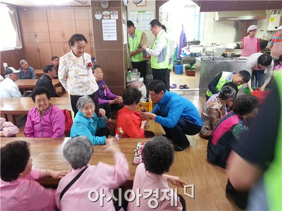 순천시 왕조1동, 꽃한송이로 ‘행복세상 만들기’