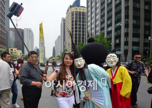 [포토]외국인도 반한 관노가면극 
