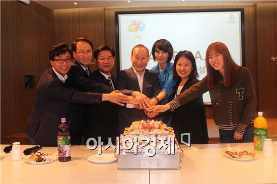 까스텔바쟉, 전국 매장 일 매출 1억원 넘어서