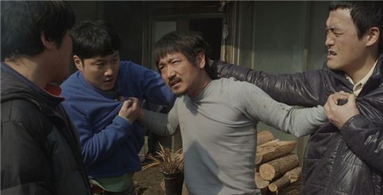 영화 '산다' 중에서