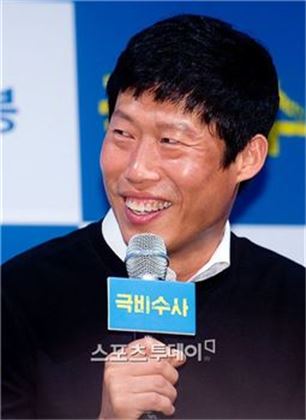 '극비수사' 유해진 "김중산 도사 세 딸, 내 얼굴 보자마자 눈물"