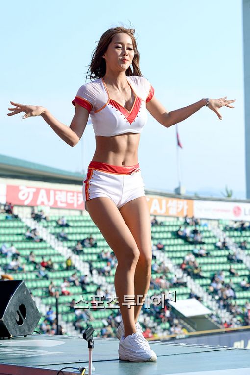 [포토] 배수현, 시선 사로잡은 섹시 복근