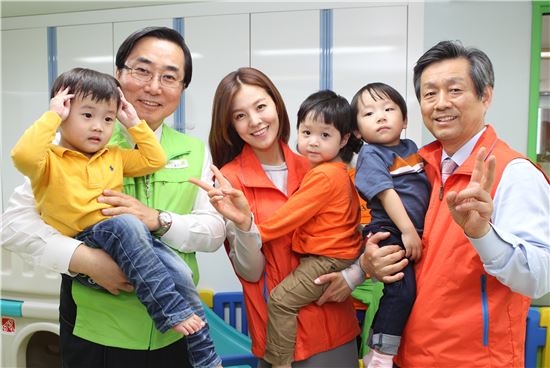 LIG손보, 미혼모 육아용품 지원