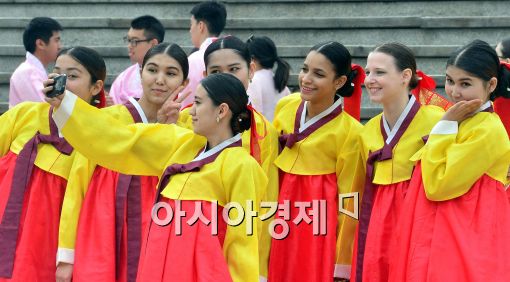 [포토]'오늘은 성년의 날'
