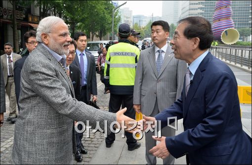 [포토]박원순 시장 만나는 모디 인도총리