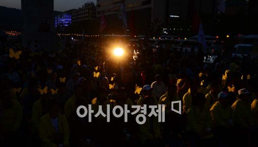 [포토]세월호광장 노란 나비 400마리 