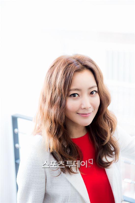 김희선, ‘품위있는 그녀’로 품위있게 안방 컴백하나