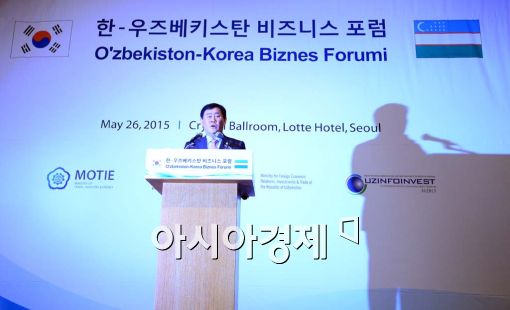 [포토]축사하는 최경환 경제부총리 