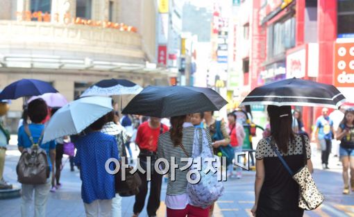 [포토]우산이 아닙니다 양산입니다 