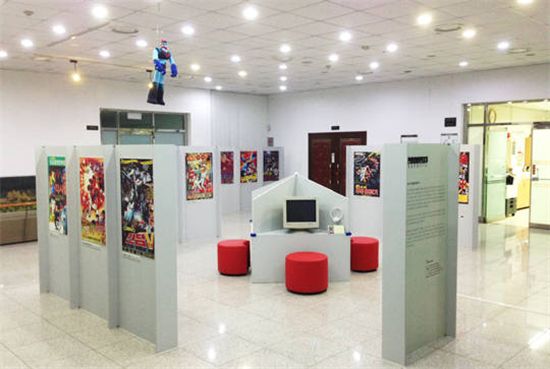 대전 선사박물관 1층 로비에서 열리고 있는 ‘한국만화영화연대기' 특별전 모습.