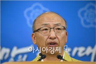 문형표 보건복지부 장관 "병원명 미공개 우려, 지나친 것" 일축