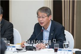 임종룡 "'금융규제개혁 작업단' 구성…규제 큰 틀 바꿀 것"