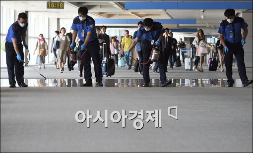 [포토]인천공항, 메르스 소독·검역조치 강화