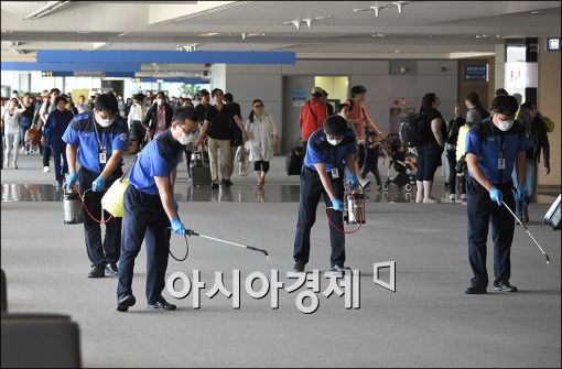 일본은 엔低타고 날아가는데…한국은 '메르스 패닉'(종합)