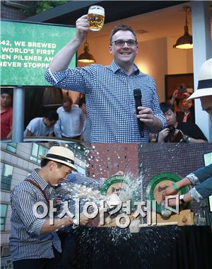 맥주 맛 좀 아는 사람들, 강남역에 모인 날