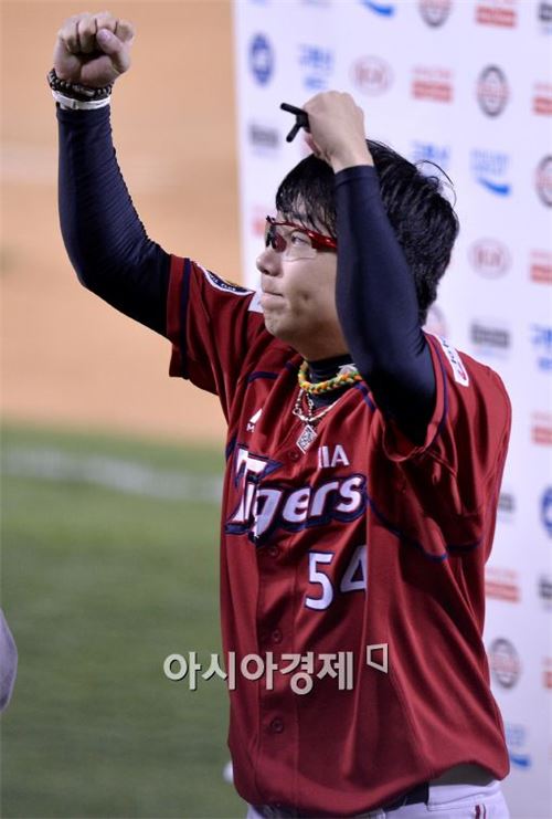 [포토]'두 주먹 불끈' 양현종, '내가 제일 잘나가!'