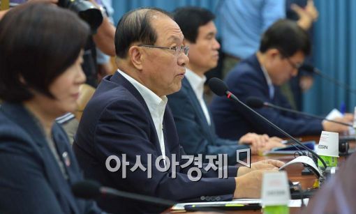 황우여 "제2메르스 막기 위해 학교 보건교사 확충"