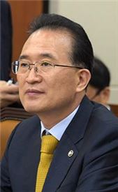 백운찬 前관세청장, 세무사회장 출마