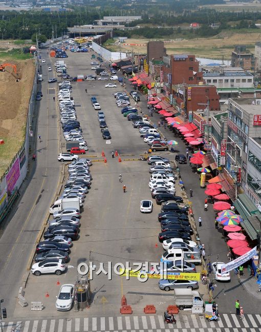 [포토]메르스 확산 막기 위해....텅 빈 모란장