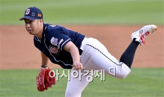 프로야구 두산 왼손투수 유희관[사진=김현민 기자]