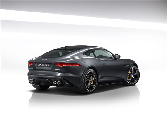 재규어 F-TYPE R 쿠페 AWD 후면