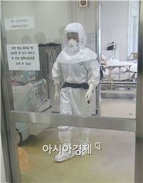 [포토]서울의료원, 음압병실 공개