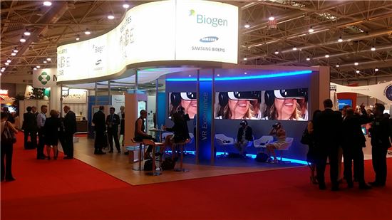 삼성바이오에피스가 유럽 최대 류마티스 학회(EULAR)에서 마케팅 파트너사인 Biogen社와 함께 운영하는 부스 전경.