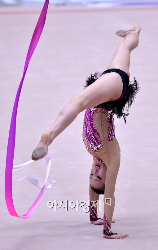 [포토]손연재, '최선을 다한 연기'