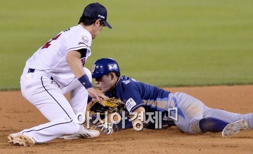 [포토]박민우, '난 이미 들어왔어!'