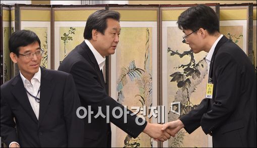 [포토]소상공인 만나는 김무성 대표
