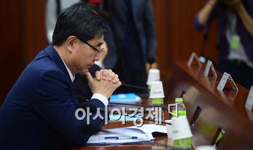 '임금피크제' 모든 공공기관에 도입…민간부문은?