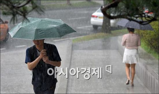 오늘 날씨,'우산 챙기세요'…전국 흐리고 곳곳에 소나기
