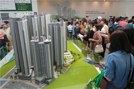 대우건설, 기흥역센트럴·원주봉화산 푸르지오 견본주택 5.5만명 방문