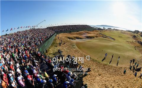 [골프포토] 스피스의 등장 "미국이 뜨거워~"