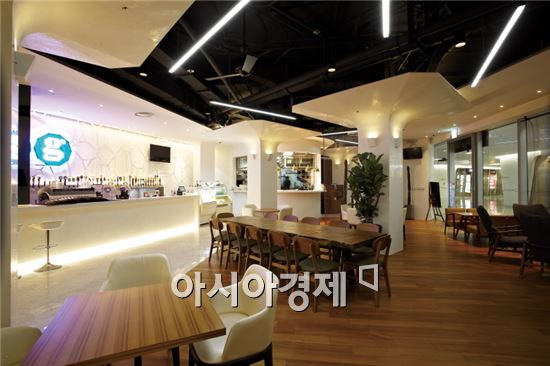 동대문 과르네리 탭하우스 매장