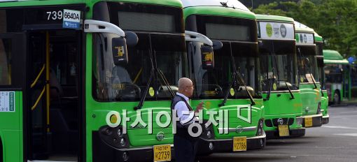 [포토]파업 하루 앞으로 다가온 서울시내버스