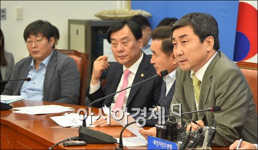 [포토]발언하는 이종걸 원내대표