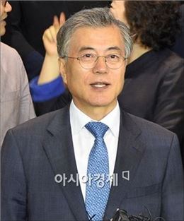 문재인, 박근혜·이명박 비판 "안보 대처 능력없어…허술"