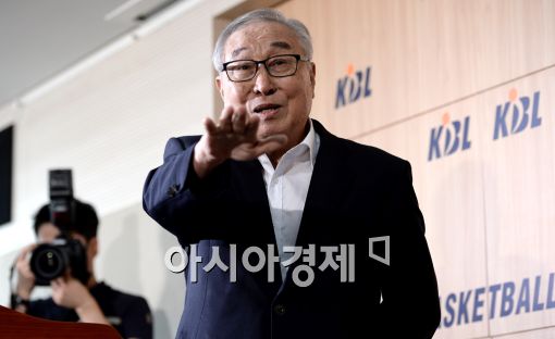 [포토]불법 스포츠 도박 관련 입장 말하는 김영기 총재