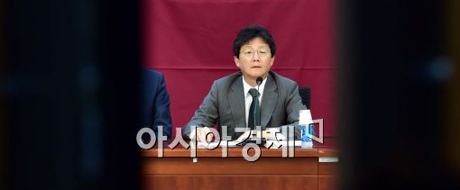 [포토]모두발언하는 유승민 원내대표