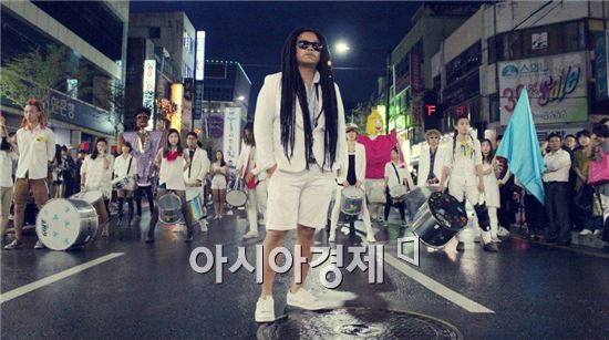 [광주U대회]삼바 카니발 콘서트·점프…U대회 선수촌 ‘특별한 문화 만찬’