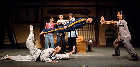 [광주U대회]삼바 카니발 콘서트·점프…U대회 선수촌 ‘특별한 문화 만찬’