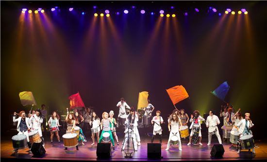 [광주U대회]삼바 카니발 콘서트·점프…U대회 선수촌 ‘특별한 문화 만찬’