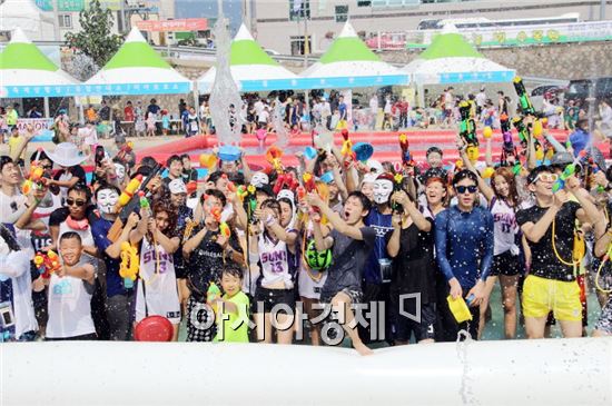 정남진장흥물축제, 1천명 규모 자원봉사자 모집