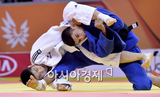 [포토]안창림, '한 번 걸리면 빠져나올 수 없어!'