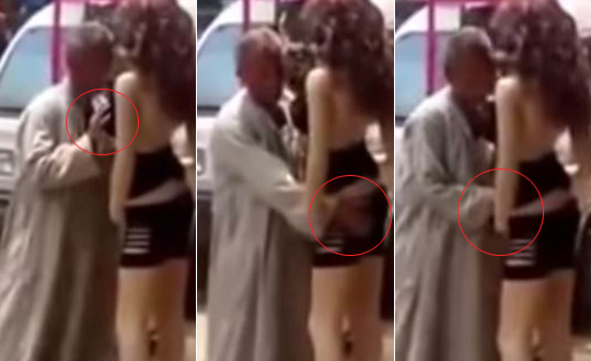 [포토] 공공장소에서 마네킹 몸을 더듬은 변태남